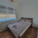 Apartman Zara 1 *