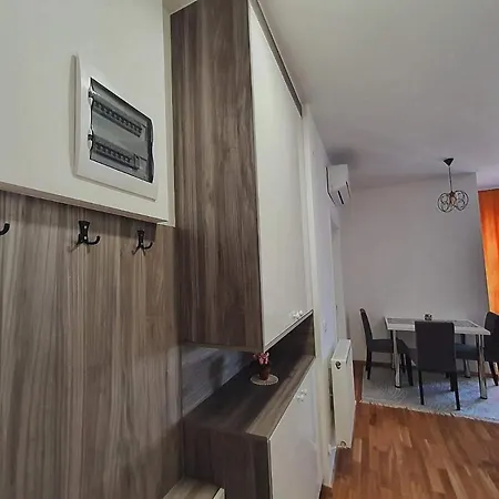 Zara 1 Apartment *